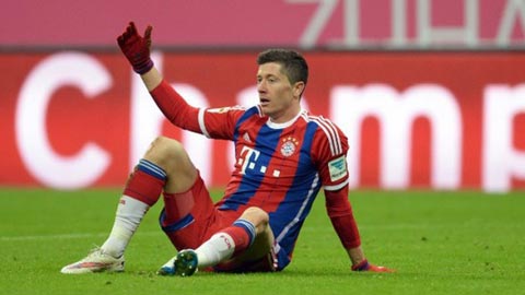 Bayern thua Real vì Lewandowski thi đấu mờ nhạt