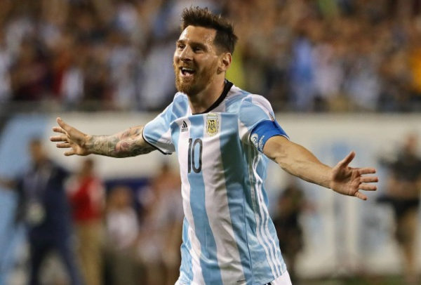 messi-lieu-co-thuc-giac-kip-thoi-de-giai-cuu-argentina-2