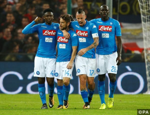 napoli-kho-long-can-buoc-tien-cua-lu-doan-do-vao-2h00-ngay-4-10-2