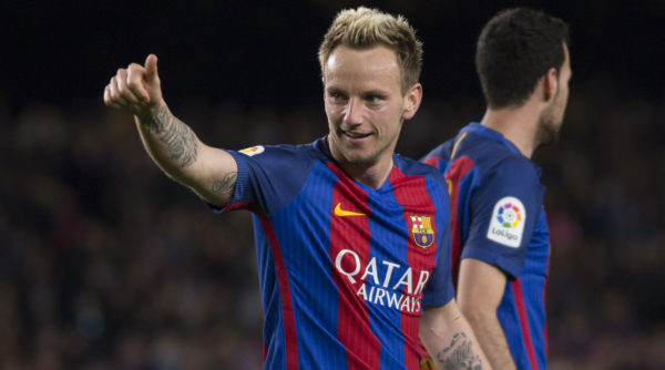 Barca không để mất Rakitic ở kỳ chuyển nhượng 2019