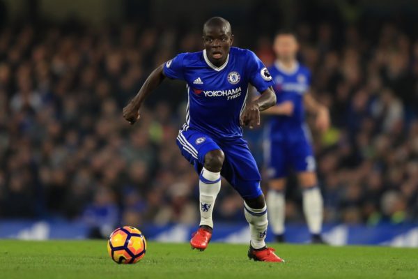 Sarri kiên quyết không nhận sai lầm vì thay đổi vị trí của Kante