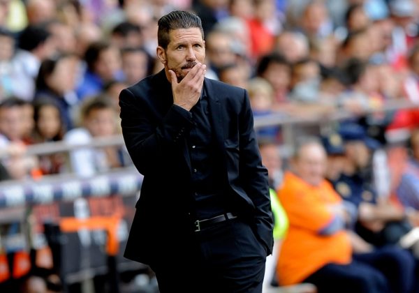 HLV Diego Simeone giải thích cho hành động ăn mừng của mình